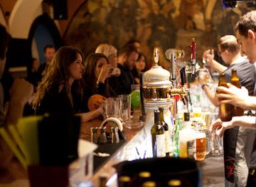 croatia/zagreb/kaptol/bar/harat-s-pub