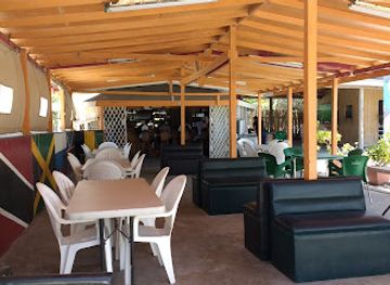 jamaica/portmore/bar/waves-beach