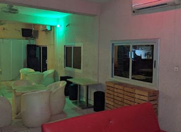 togo/oti-river-valley/bar/bar-vip-la-grotte
