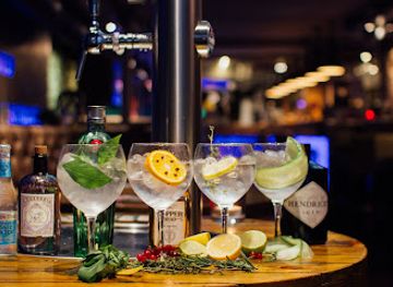 morocco/tangier/bar/le-nyx-piano-bar