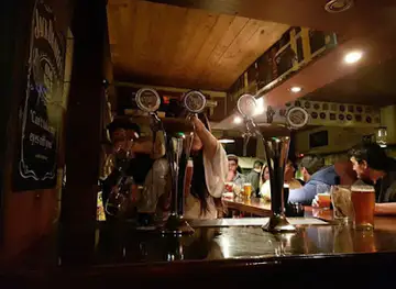 Santino Bar