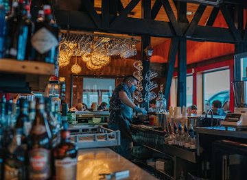 chile/puerto-varas/bar/bravo-cabrera