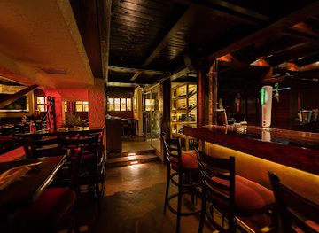 egypt/lower-egypt/bar/the-cairo-cellar