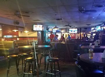 ohio/cuyahoga-valley-national-park/bar/chelsea-s-on-the-river