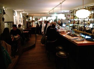 netherlands/the-hague/scheveningen/bar/de-snoeshaen