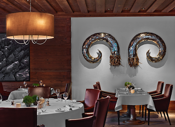 switzerland/gstaad/bar/sommet-by-martin-goschel