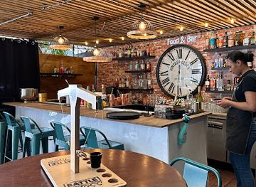 french-polynesia/society-islands/bar/the-avenue-tahiti