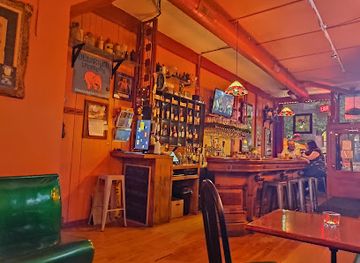 canada/northern-canada/bar/bar-noir