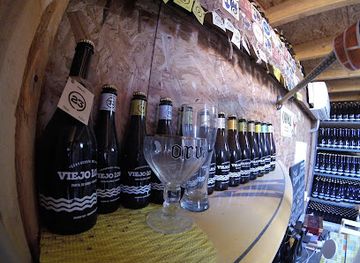 chile/pichilemu/bar/viejo-lobo-cerveceria-del-mar