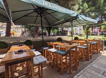 croatia/porec/bar/dekameron-wine-bar