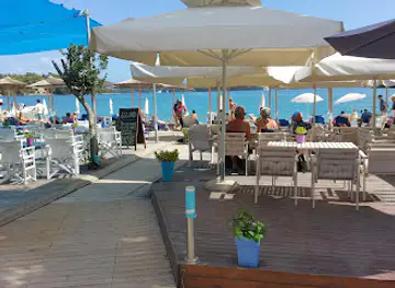 Island Beach Bar