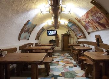 ukraine/lutsk/bar/loh-u-svata