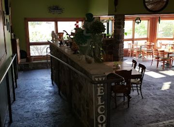 wisconsin/glacial-lake-wisconsin/bar/foley-s-bar-grill