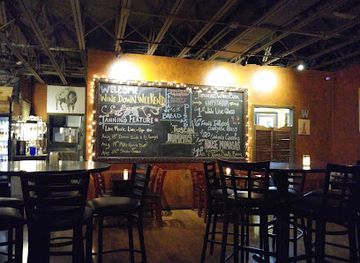 texas/corpus-christi/bar/tannins-wine-bar-tapas-restaurant