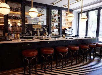 illinois/chicago/gold-coast/bar/boutique