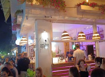 greece/larissa/bar/the-drunk-rabbit