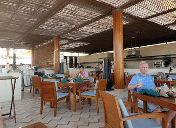 egypt/luxor/karnak/bar/olives