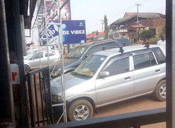 uganda/kigezi/bar/de-vibez