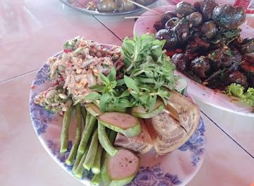 cambodia/svay-rieng/bar/natra-ktv