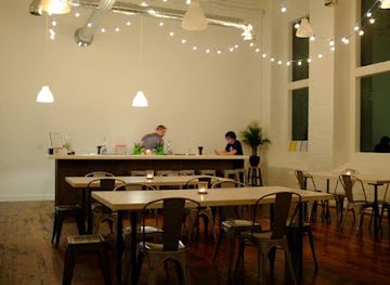 maine/biddeford/bar/round-turn-distilling