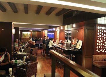 egypt/cairo/zamalek/bar/carmen-pub-bar