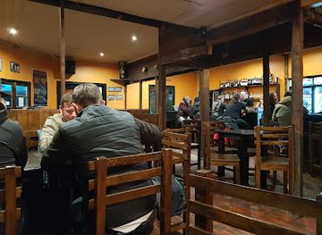 chile/puerto-natales/bar/slowly-bar