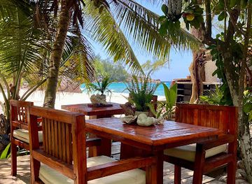 seychelles/praslin/bar/summer-bar