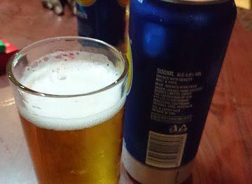 bahrain/bahrain-fort/bar/dollywood-bar