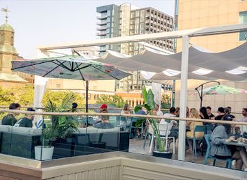 canada/halifax/north-end-halifax/bar/the-decks