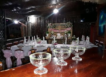 ecuador/zamora-chinchipe-region/bar/maderos-grill