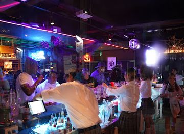 japan/okinawa/bar/bar-anonymous