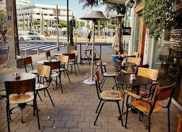 israel/tel-aviv/old-tel-aviv-port/bar/jekyll-and-hyde