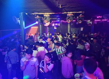 laos/phou-bia/bar/bk-pub