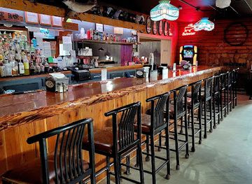 montana/the-tobacco-root-mountains/bar/bunkhouse-bar