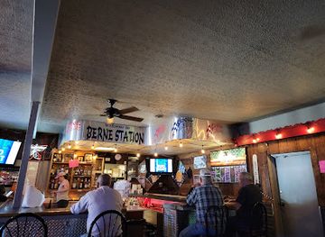 ohio/hocking-hills/bar/the-berne-station-bar-grill
