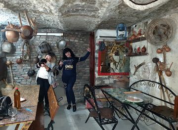 georgia/tbilisi/bar/old-generation