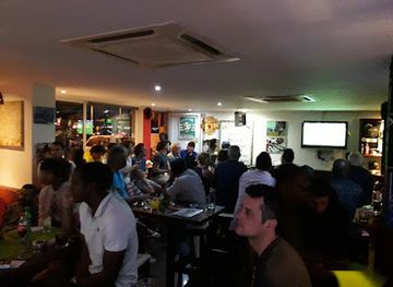 cabo-verde/sao-vicente/bar/simpatico-sports-bar