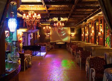 azerbaijan/baku/bar/piano