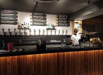 india/central-india/bar/drifters-tap-station