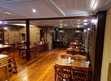 ireland/connemara-national-park/bar/e-j-kings-bar-restaurant