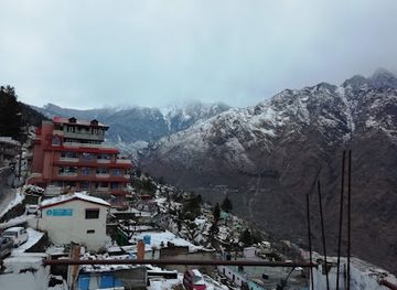 india/auli/bar/auli-d-food-plaza