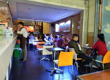 colombia/andean-region/bar/coffee-dreams-cafe-desayunos-cocteles-cocktail-2x1-happy-hour-alitas-musica-en-vivo