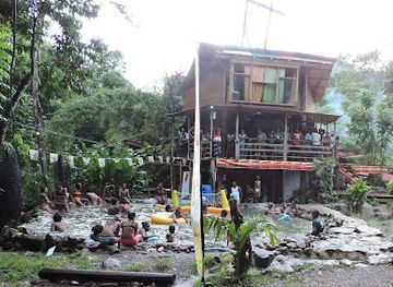 dominica/saint-george/bar/d-land-entertainment