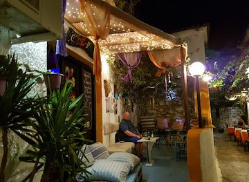 greece/skiathos/bar/de-facto