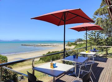 australia/freycinet-national-park/bar/saltshaker-restaurant