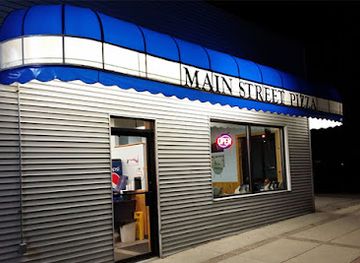 michigan/pictured-rocks-national-lakeshore/bar/main-street-pizza-munising