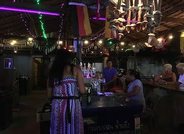 thailand/khao-yai/bar/song-s-bar