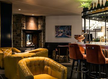 canada/laurentides/bar/axe-lounge-bar