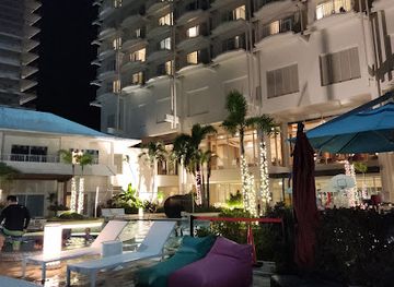 guam/fai-fai-beach/bar/horizon-cafe-pool-bar