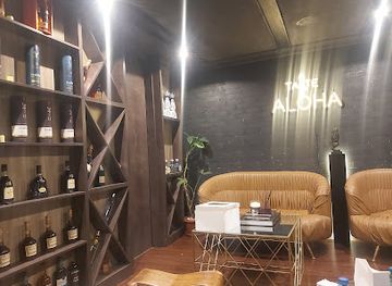 nigeria/south-east/bar/the-wine-cave-lounge